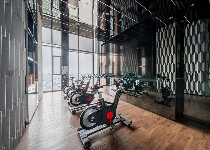 200 M To Metro L High-floor Unit L Rooftop Pool 公寓 *