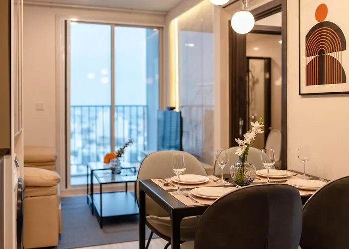 200 M To Metro L High-floor Unit L Rooftop Pool
