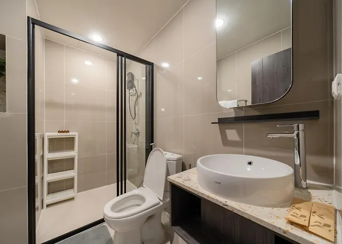 200 M To Metro L High-floor Unit L Rooftop Pool 公寓