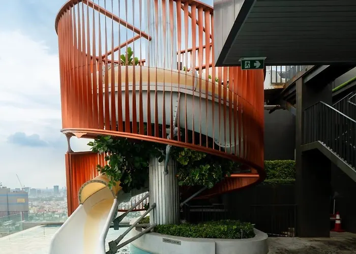 200 M To Metro L High-floor Unit L Rooftop Pool 公寓